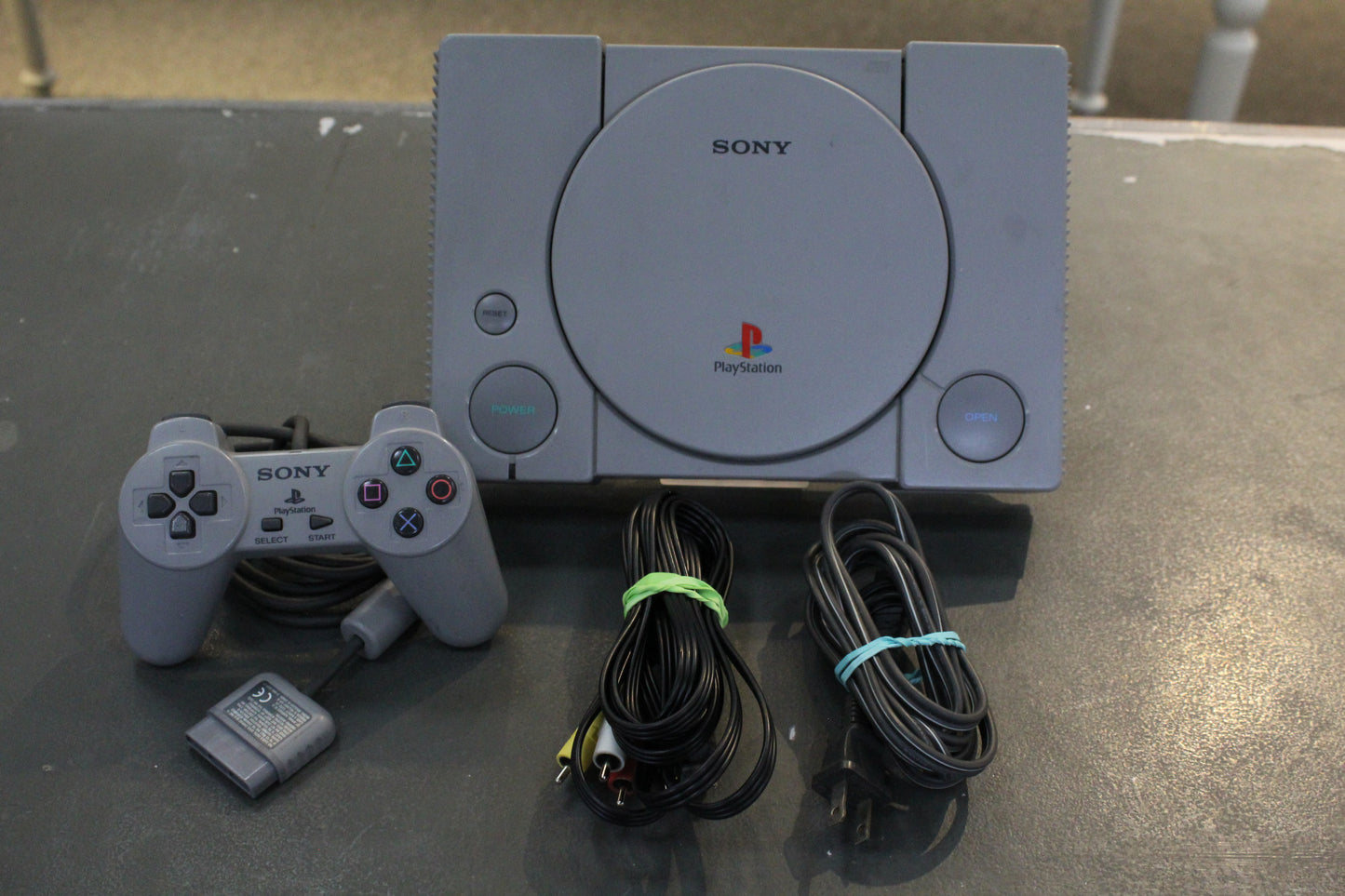 PLAYSTATION ONE CONSOLE